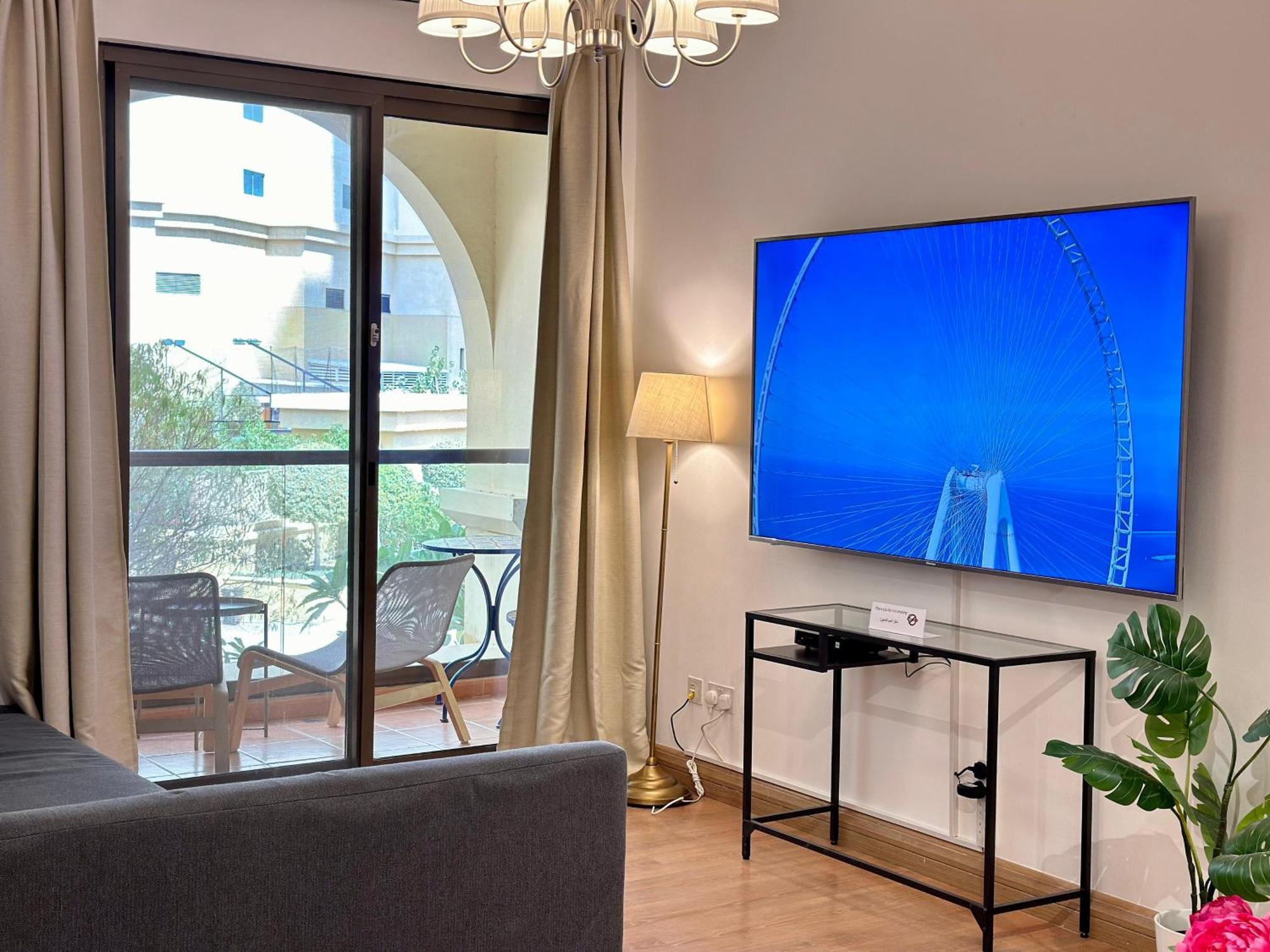 Beautiful 2Br & 4Br Apartments On Jbr Beach, Walking Distance To Bluewaters Island - By Sunkissed Holiday Homes Dubaï Extérieur photo